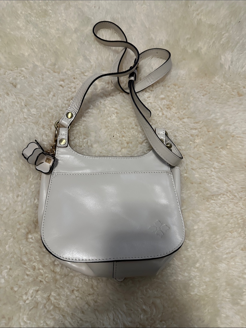 NWOT Patricia Nash White Crossbody Shoulder Bag with Floral Charm